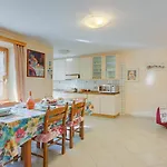 Chalet Rododendro *